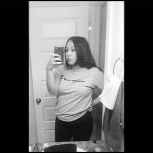 Meet your Posher, Jade